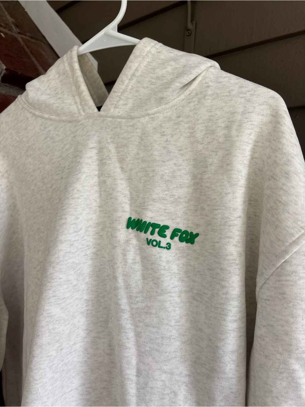 White Fox Vol. 3 Offstage Oversized Hoodie Glacier Grey M/L NWT - Picture 2 of 6